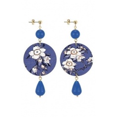 The Circle blue lebole earring with long white flowers