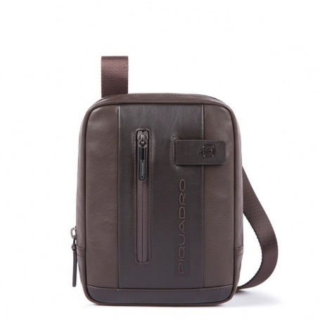 Piquadro Urban bag carries the CA3084UB00 / TM dark brown mini pads