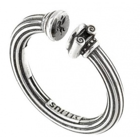 Colonna ring with Ellius capital in aged silver