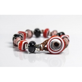 Moi bracelet with red Romeo unisex glass pearls