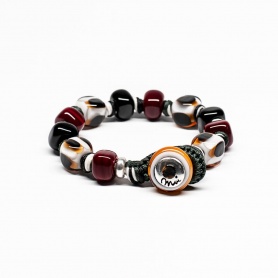 Moi Oros bracelet with unisex black and white Bordeaux glass stones