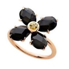 Mimì Bloom flower ring in gold with black Obsidian and yellow Sapphire
