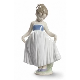 Lladrò Bimba Sculpture Look at my dress - 01009172