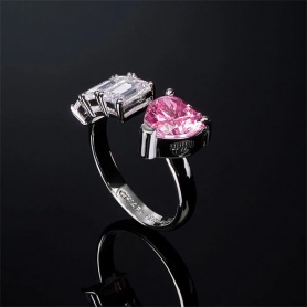 Chiara Ferragni First Love ring with cubic zirconia and pink heart J19AUV43