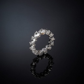 Chiara Ferragni Infinity Love Ring mit weißen Herzen J19AVG05