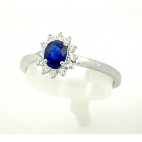Ring with natural sapphire ct0.53 in white gold and natural diamonds