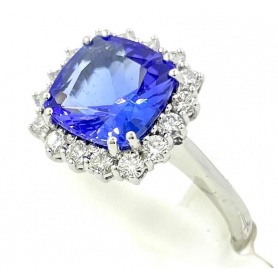 Anello con Tanzanite blu a cuscino 9x9mm e diamanti naturali