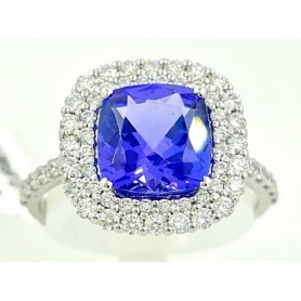 Ring with blue Tanzanite 8x8mm and double row of diamonds