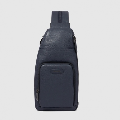 Blauer One-Shoulder-Rucksack von Piquadro aus Leder CA5577MOS/BLU