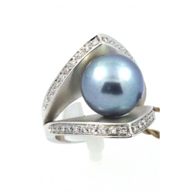 White gold ring with Tahiti Pearl and Diamonds- AAA01039