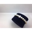 Elastic white pearls bracelet with white agate rose - B040G1A1