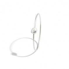 Queriot Bangle with stone Clasp in silver 