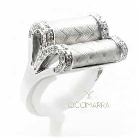 Vendorafa ring, bow in white gold and diamonds KA2627